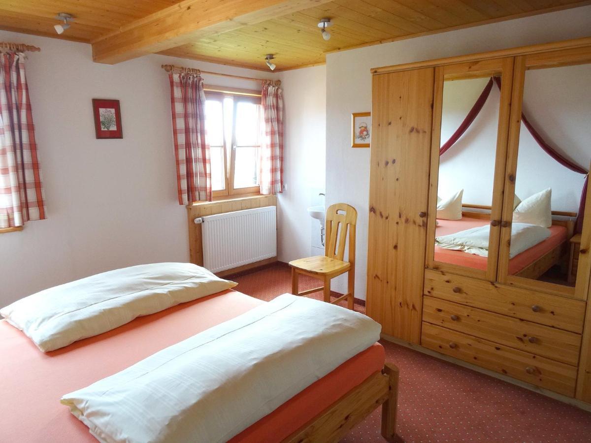 Ferienwohnung Gästehaus am Edelsberg Pfronten Zimmer foto